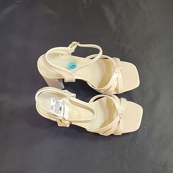 BRAND NEW OLIVIA MILLER HIGH BLOCK HEEL OPEN TOE ADJUSTABLE BUCKLE SANDAL - Picture 14 of 15